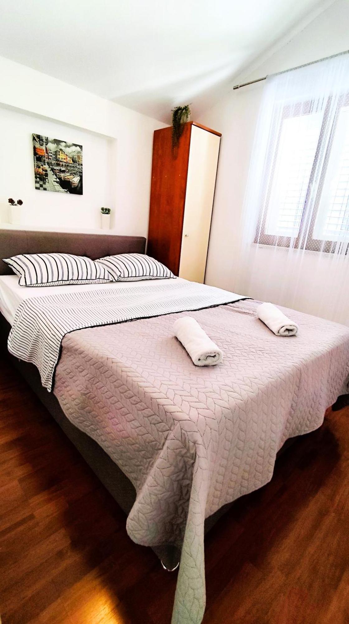 Apartman Beus Makarska Buitenkant foto